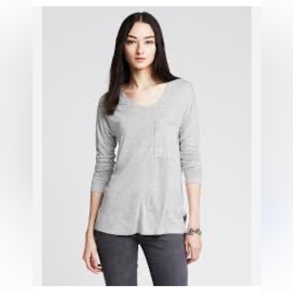 Banana Republic Drapey Pocket Scoop Neck in Heather Gray Women’s Size S - Picture 1 of 12